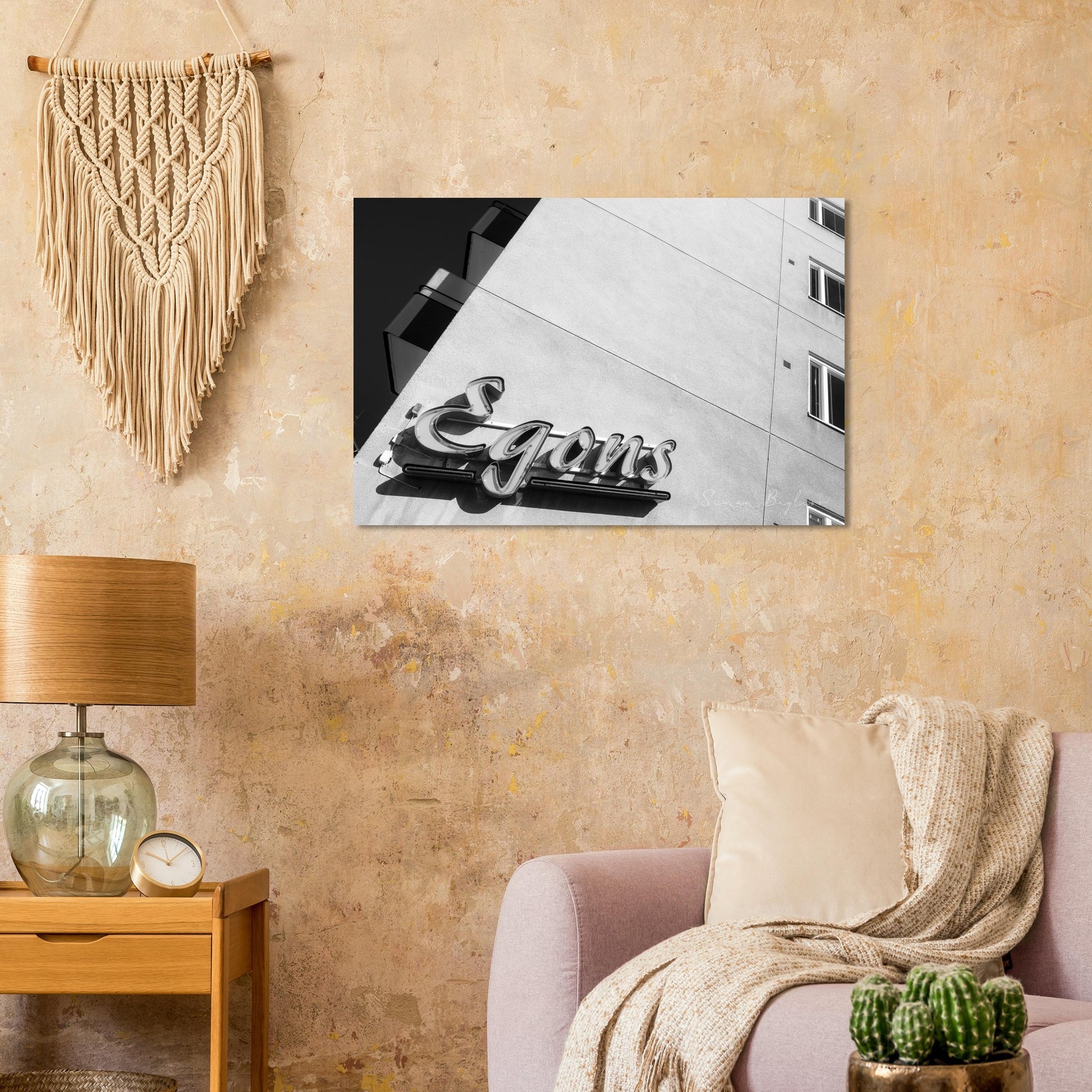 e904a8de-e5c8-44cf-b419-73308e5e3552